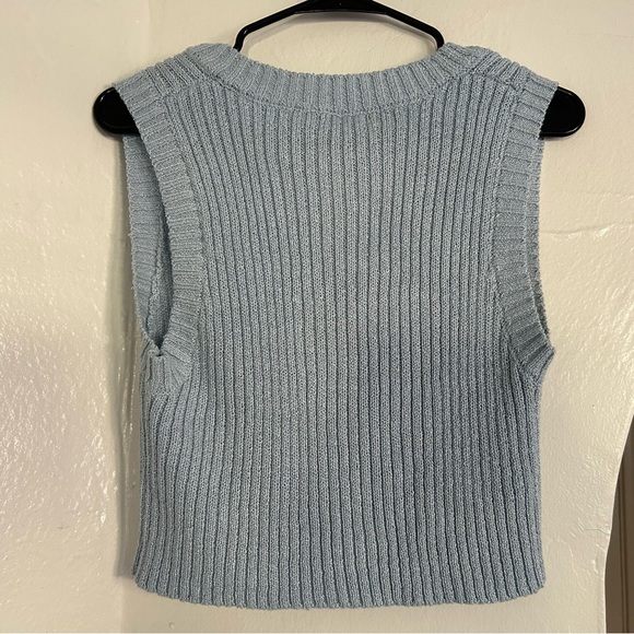Forever 21 Ribbed Vest - Picture 3 of 6